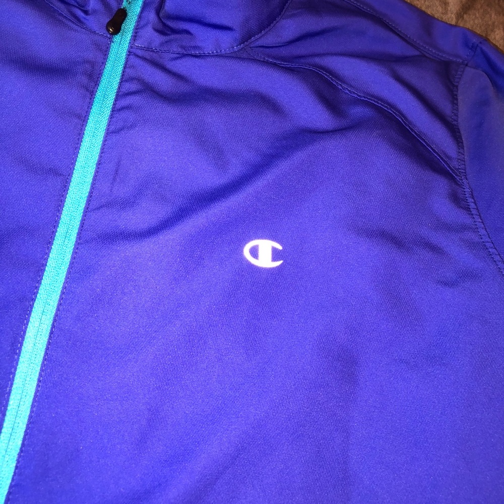 Champion Windbreaker - Picture 2 of 8